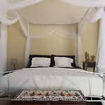Maria Bed and Breakfast 3*