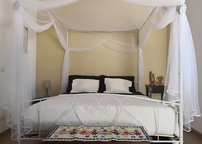 Maria Bed & Breakfast 4*