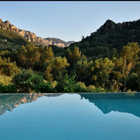 Maria Alojamento de Acomodação e Pequeno-almoço 4*